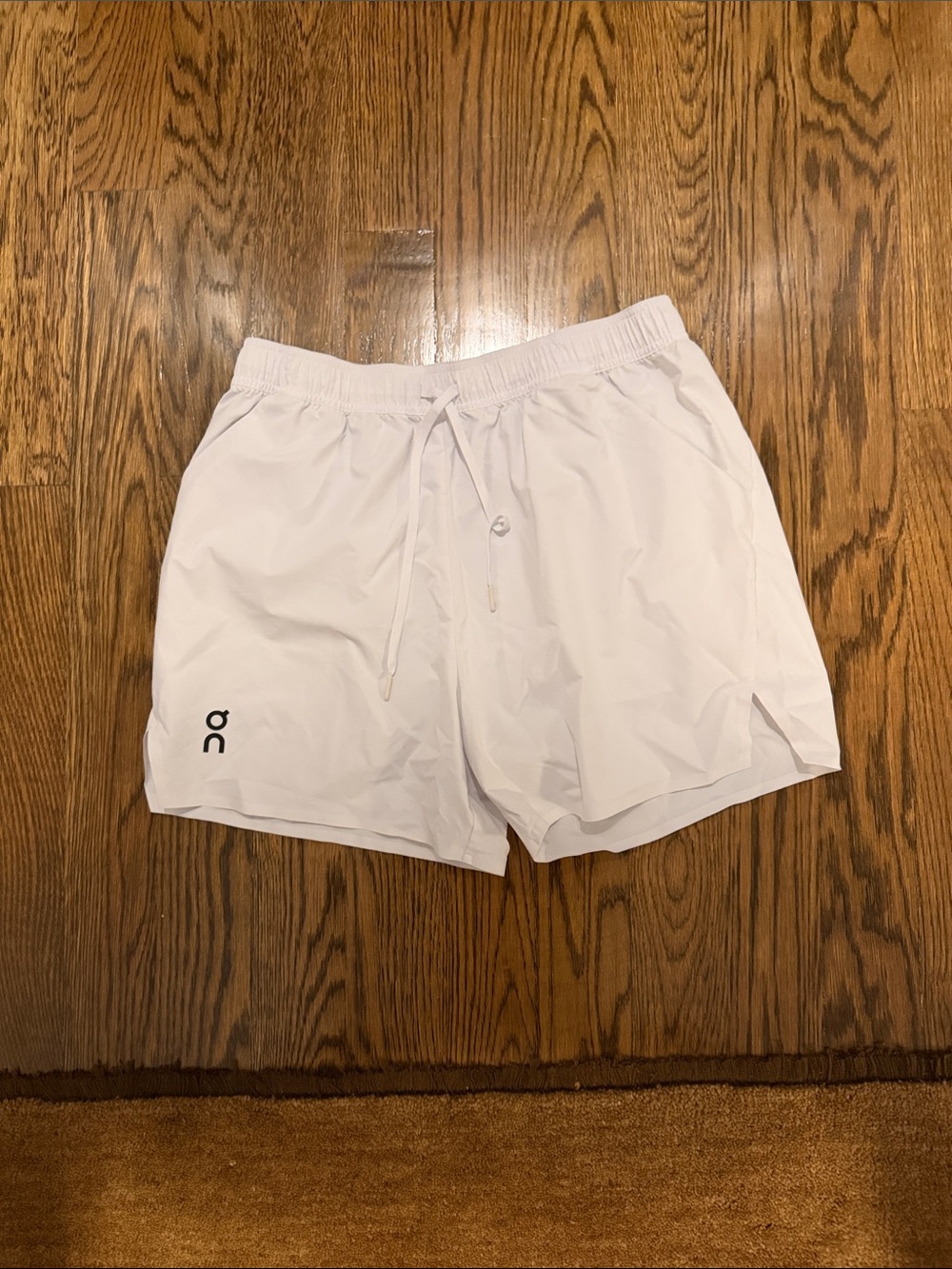 On Running Men's Court Shorts - White Size Large